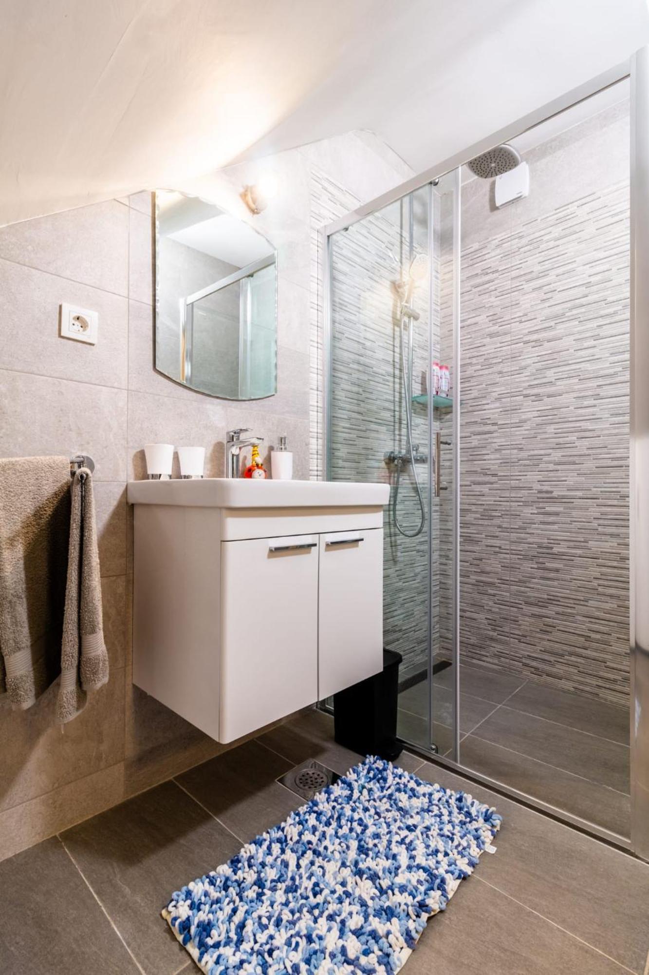 Studio Apartman Mirela Kastel Stafilic Kaštela المظهر الخارجي الصورة